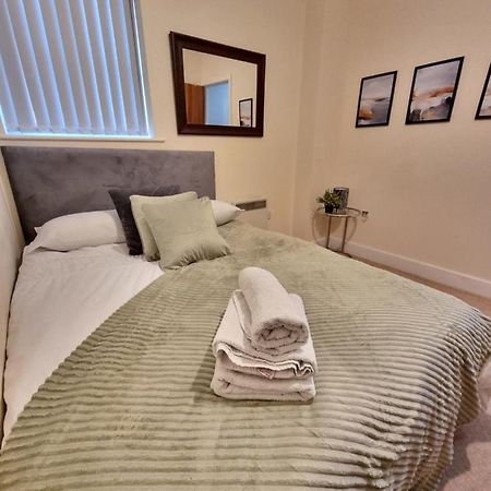 2 Bedroom - City Centre Location - Perfect For Family'S 브래드퍼드 외부 사진